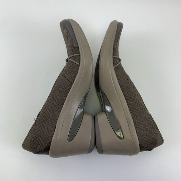 Bzees Electric Wedge Slip On Knit Stretch Breathable Taupe Round Comfort Women 7 - Picture 7 of 11